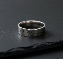 The Alpine Mountain Ring on Black Slate