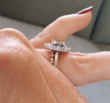 The Jasmine Grey Moissanite